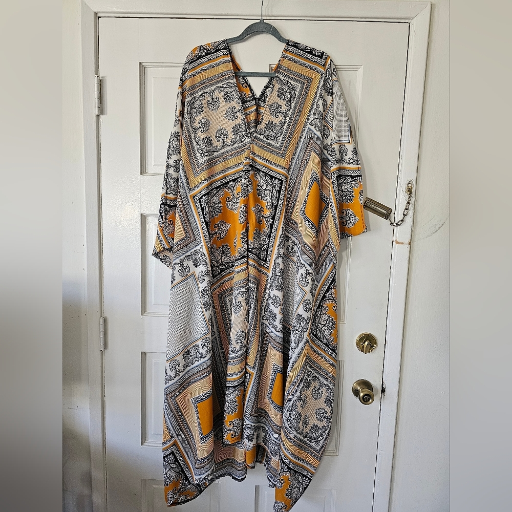 Brand New Jennafer Grace Eliza Kaftan